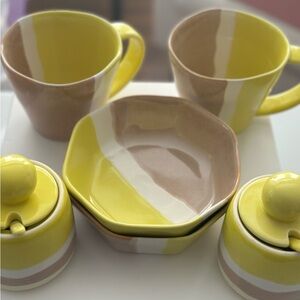 Yellow and Beige Ceramic Dish Set